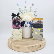 Load image into Gallery viewer, Blue Dried Floral Gift Hamper - Sydney Only
