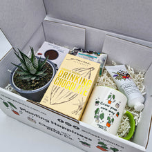Load image into Gallery viewer, Pamper - Succulent Gift Box
