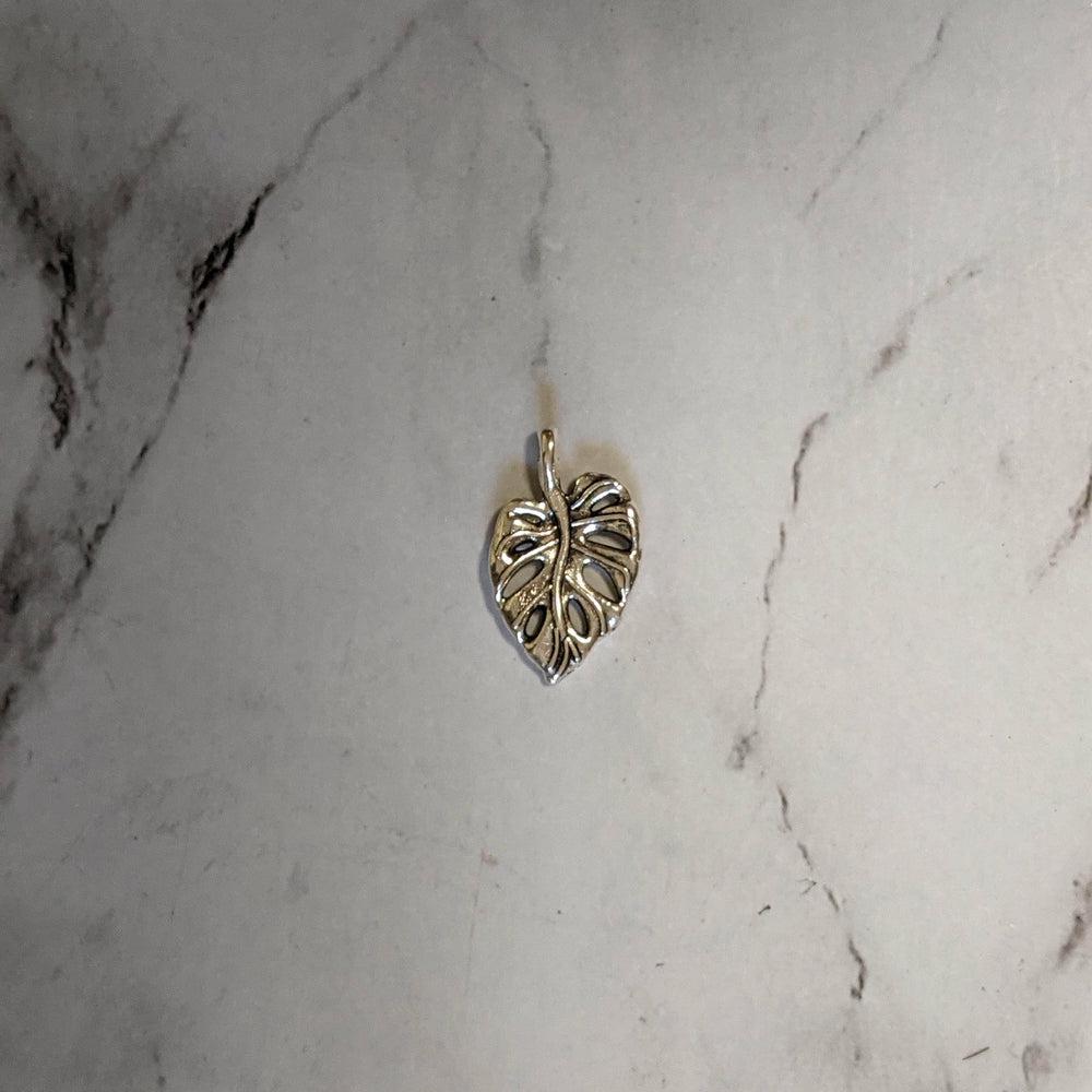 Monstera Plant Pendant