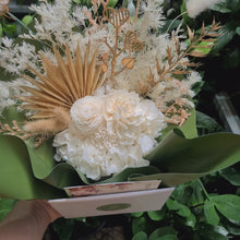 Load and play video in Gallery viewer, Sympathy Dried Flower Arrangements - White - Sydney Only
